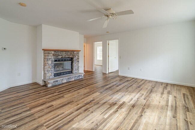 Building Photo - 3 br, 2 bath House - 172 Moffitt Road