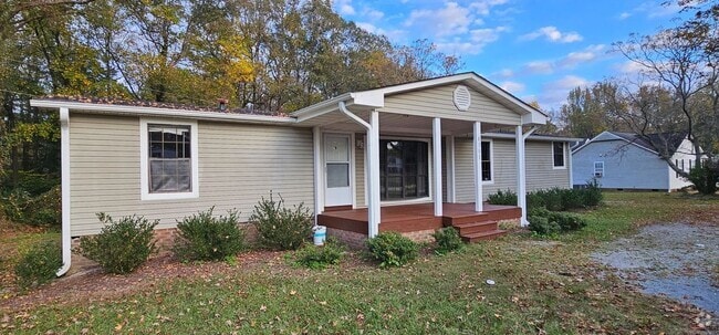 Building Photo - 8363 Raleigh Rd