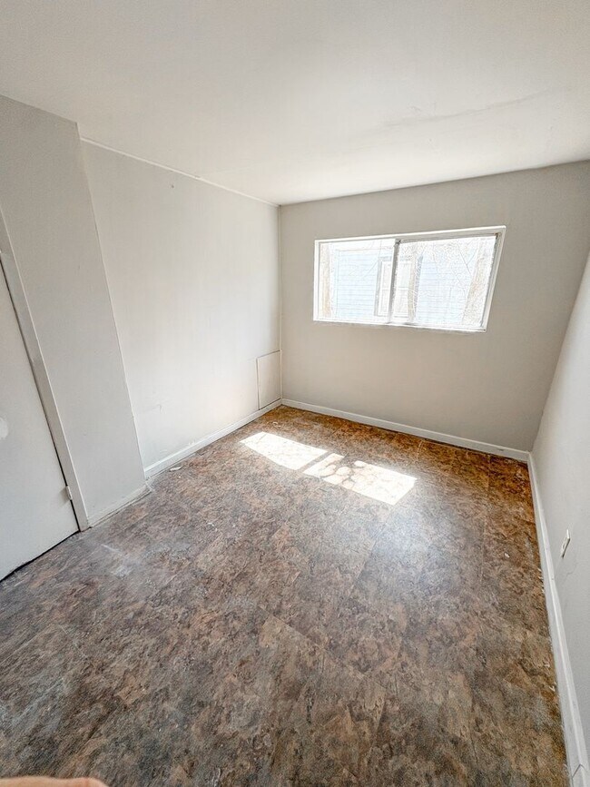 Foto del edificio - 408 S 13th St