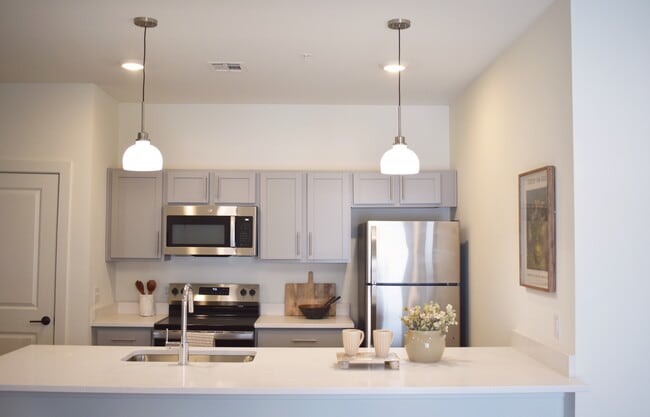 2 Bed / 2 Bath 1036 Sq ft Kitchen - 15 North Apartments