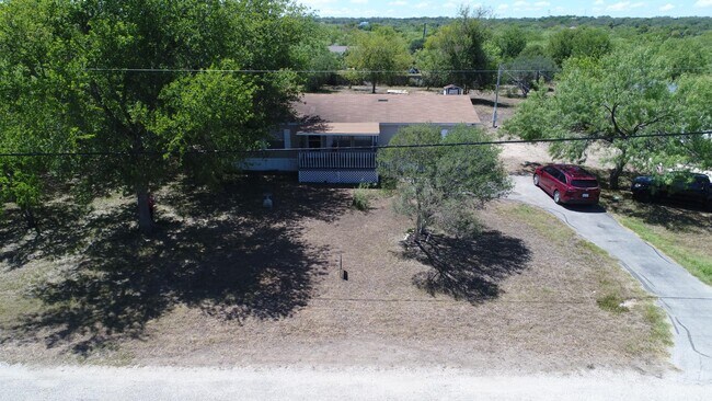 Foto del edificio - 145 Co Rd 3821