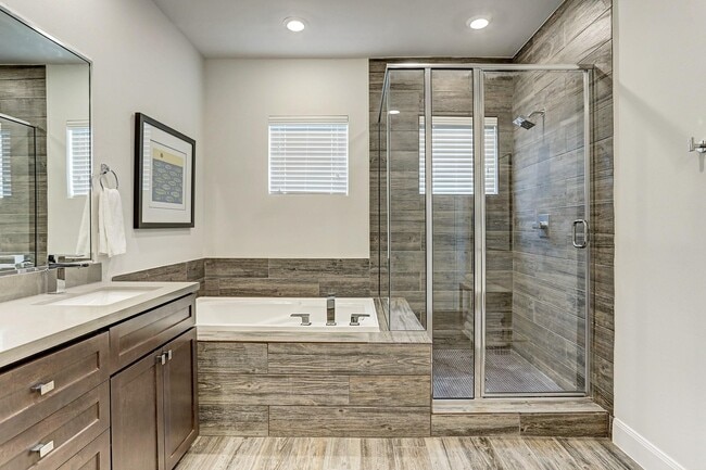 Building Photo - 307 Eado Park Cir