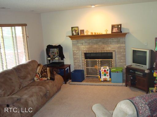 Building Photo - 2525 Covington Pl