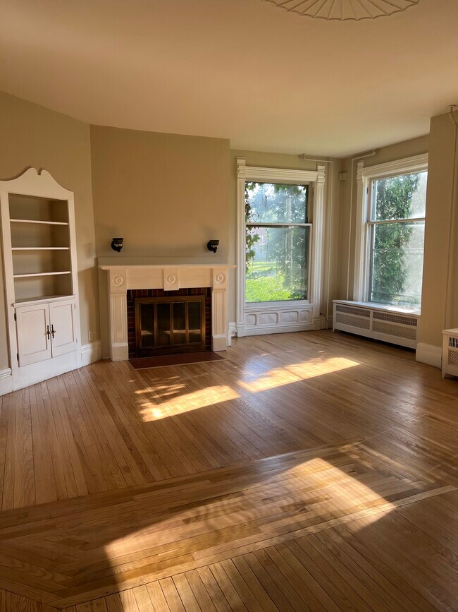Foto del edificio - 716 N Washington St