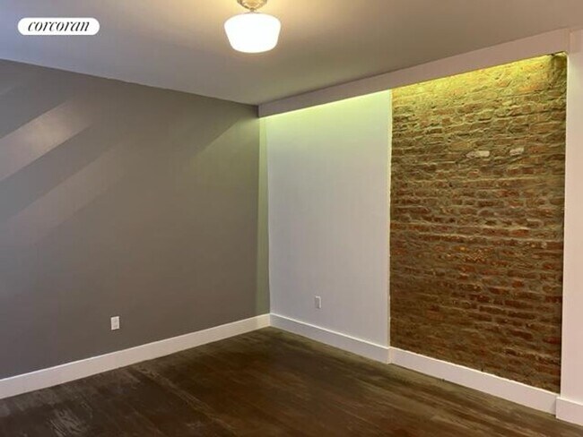Foto del edificio - 48 W 138th St