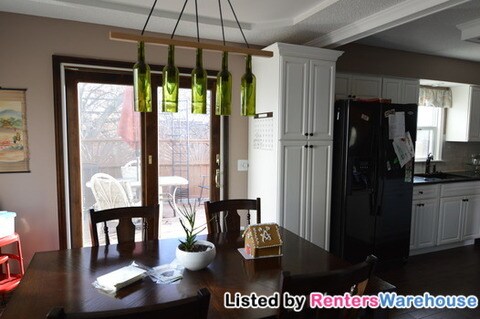 Building Photo - 6525 Cottonwood Dr