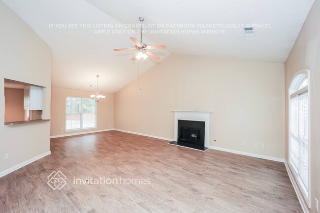 Building Photo - 5600 Cedar Pass