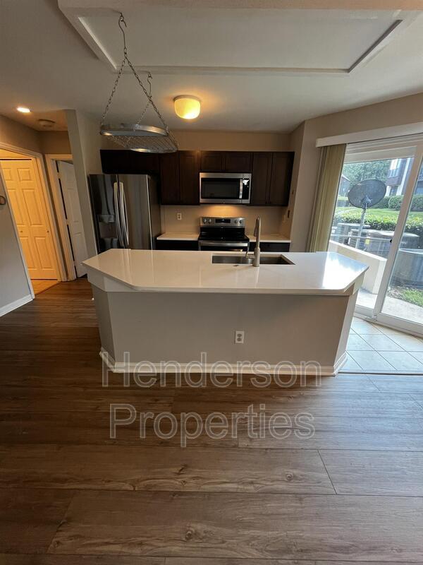 Foto del edificio - 8071 Cedar Glen Dr