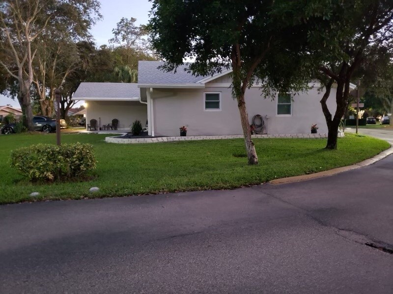 Building Photo - 2188 Nova Village Dr