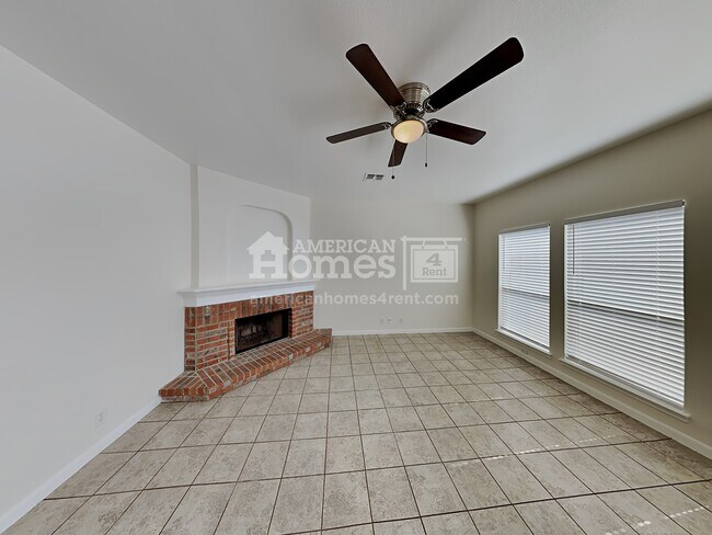 Building Photo - 9303 Scotty Oaks