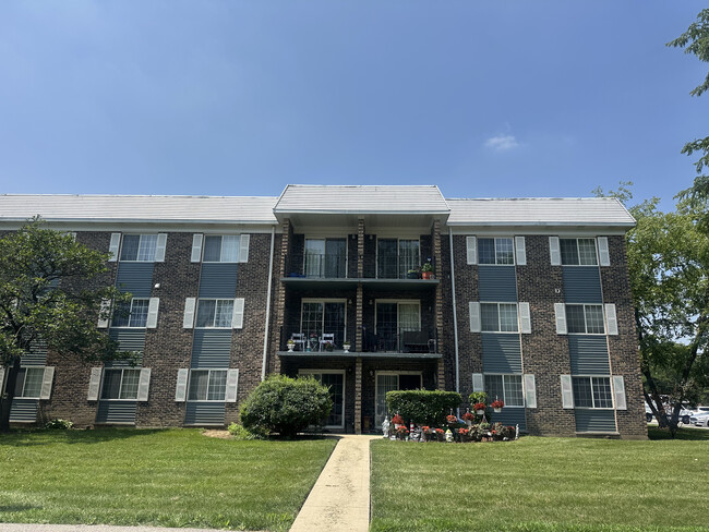 Building Photo - 1503 N Windsor Dr