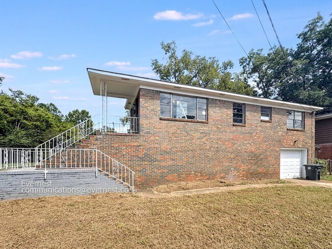 Building Photo - 601 Dublin Ave