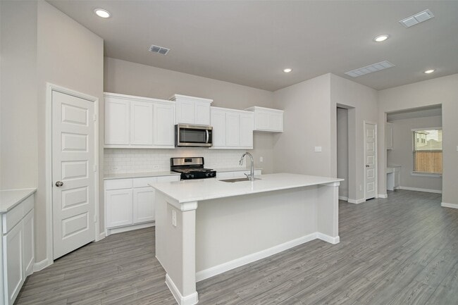 Building Photo - 5406 Big Thicket Ln