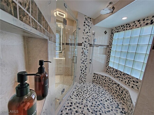 Foto del edificio - 237 SW 47th St