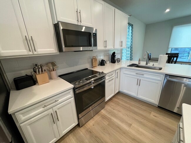 Building Photo - 3121 Coquina Ln