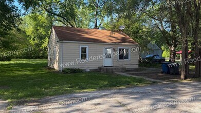 Building Photo - 3317 173rd St