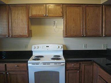 Building Photo - 839 Lyndhurst St