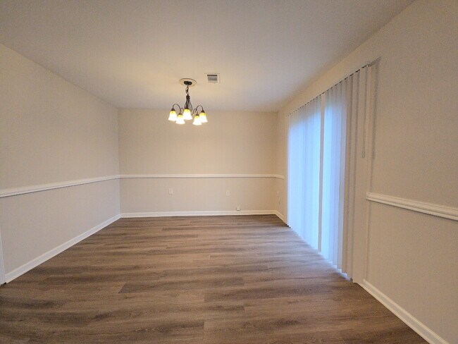 Building Photo - 981 Olympia Dr