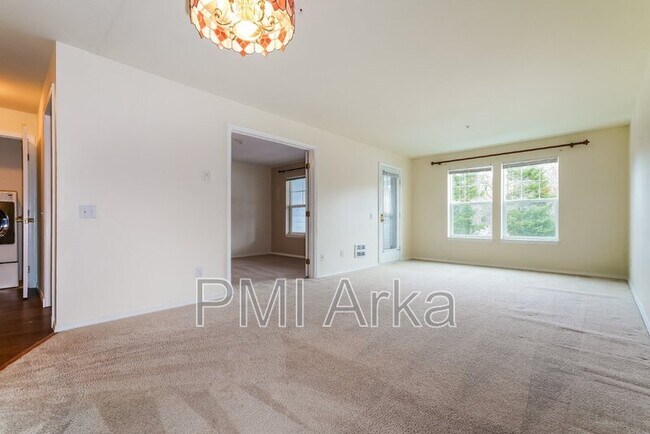 Foto del edificio - 4081 224th Ln SE