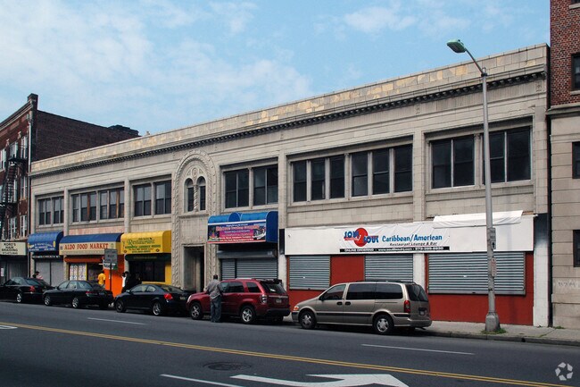 Primary Photo - 13-19 N Harrison St
