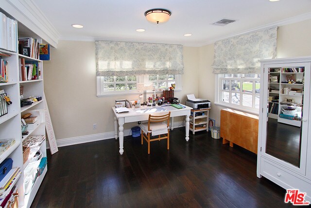 Foto del edificio - 3816 Longridge Ave