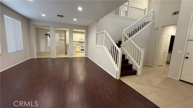 Building Photo - 2 Eastwind Dr