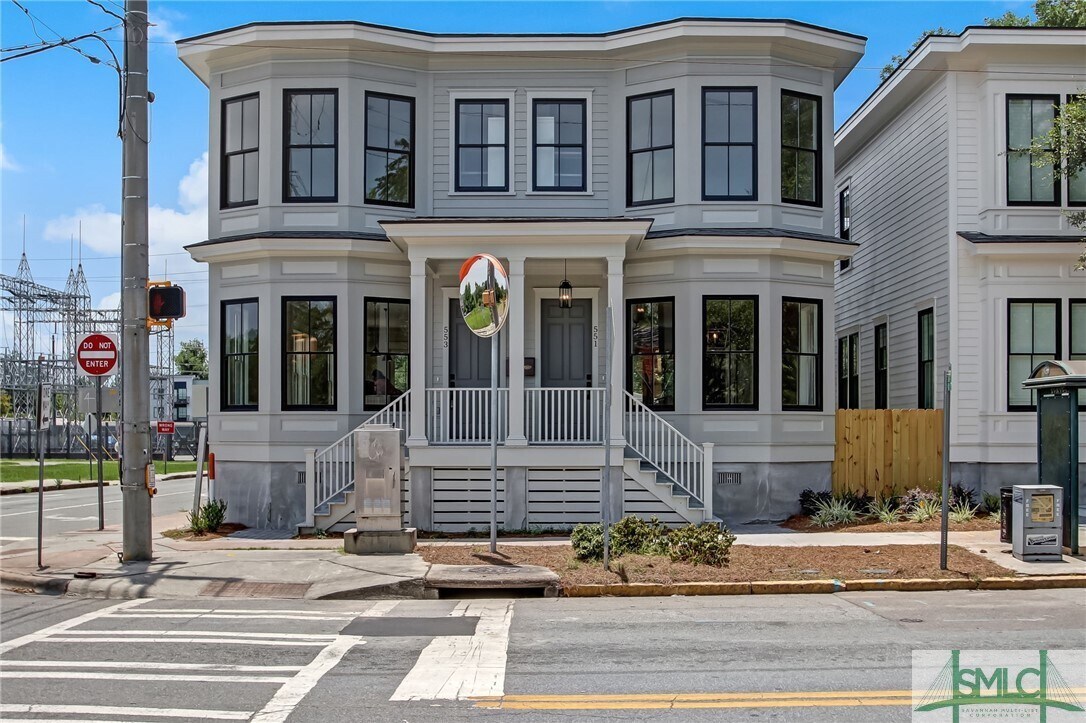 551 E St, Savannah, GA 31401 Townhome Rentals in Savannah GA