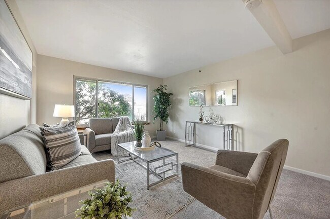 Foto del edificio - 2435 Rowntree Way