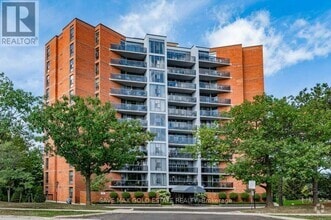 Building Photo - 2665-2665 Windwood Dr.