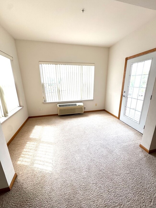 Interior Photo - Manchester Place Apartments