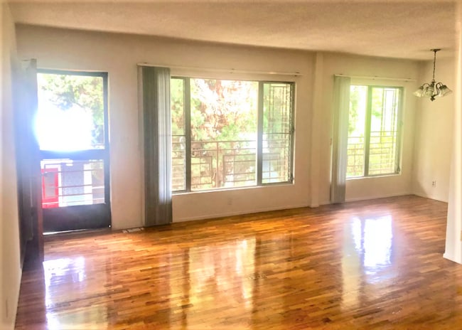 Photo - 807 3rd St Apartment