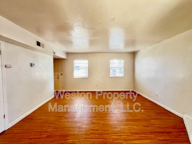 Foto del edificio - 6056 Northwest Expy