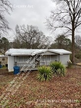 Building Photo - 3265 Cherry Ave