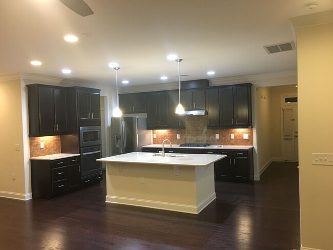 Building Photo - 530 Methven Grove Dr