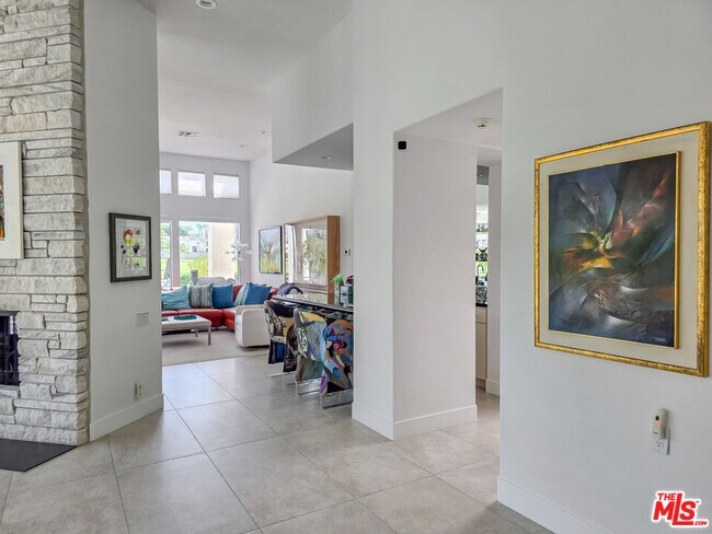 Foto del edificio - 75337 Spyglass Dr
