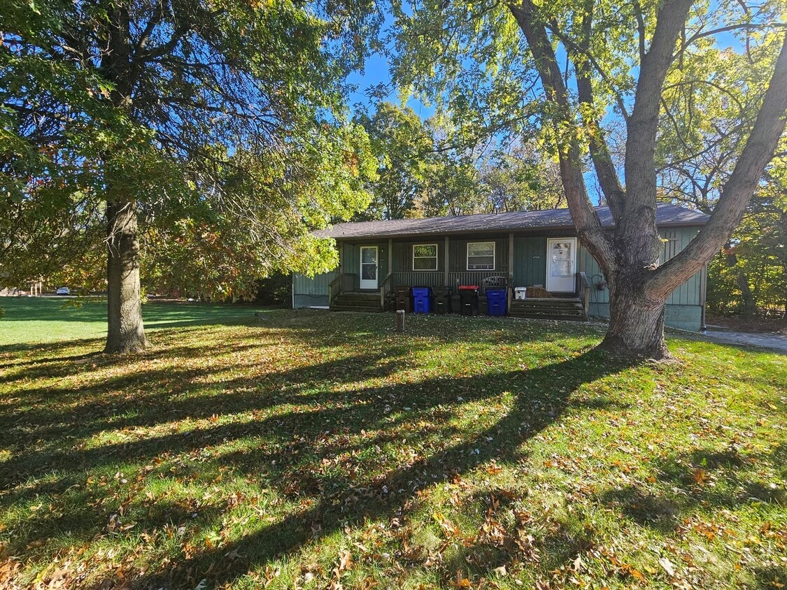 Foto principal - 4790 Sunnybrook Rd