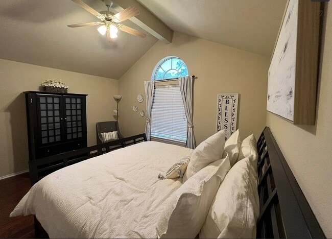 Building Photo - 5806 Toddington Rd