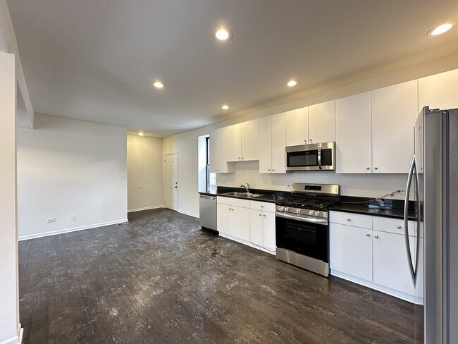 Foto del edificio - 1260 N Greenview Ave