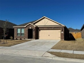 Building Photo - 628 Harbor Oaks Dr