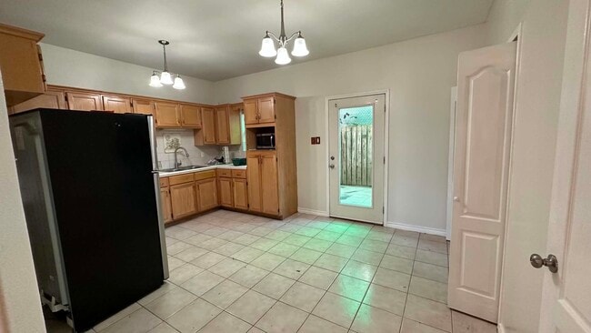 Foto del edificio - 8416 Springfield Ave