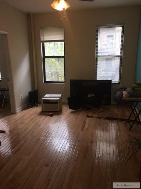 Foto del edificio - 608 W 188th St