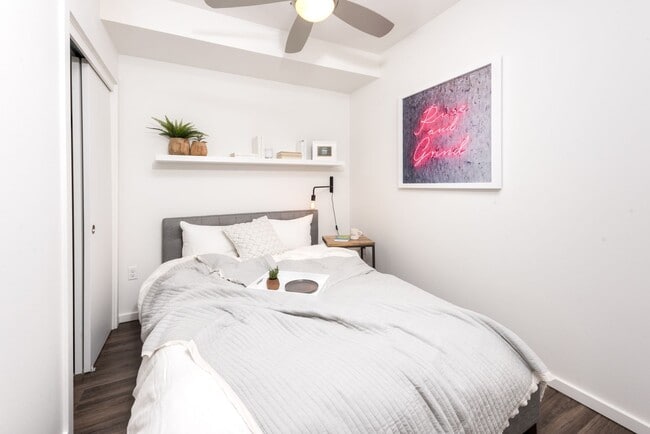 Foto del edificio - The Hawthorne Apts