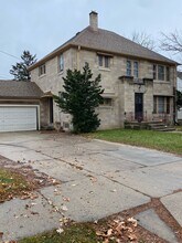 Building Photo - 4102 N 39th St