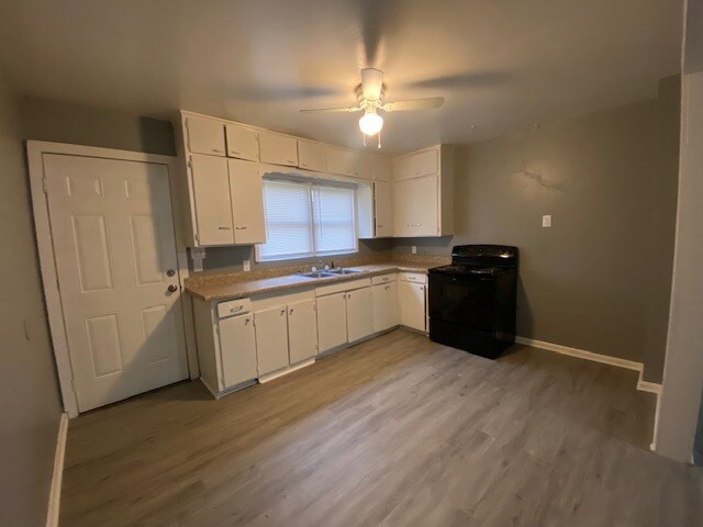 Foto del edificio - 1141 SW 51st St