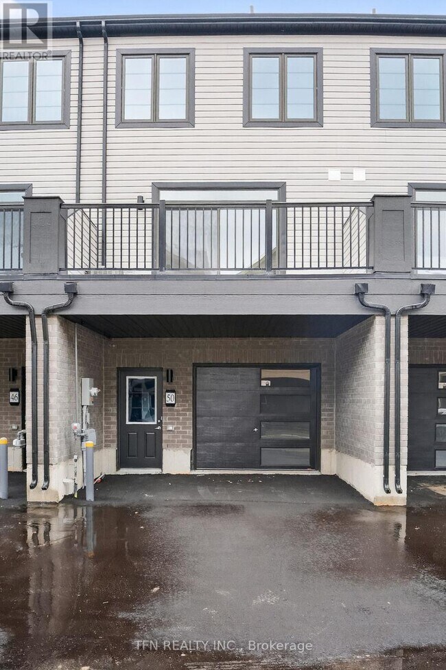 Photo du bâtiment - 50 LILAC LANE N