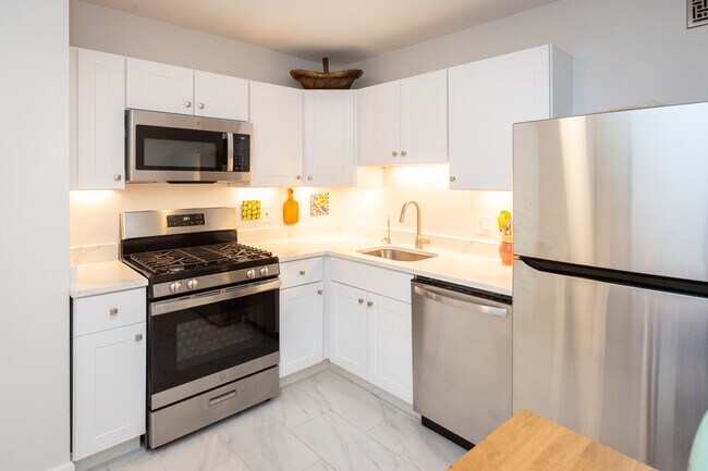fully upgraded kitchen - 3001 Veazey Terrace NW