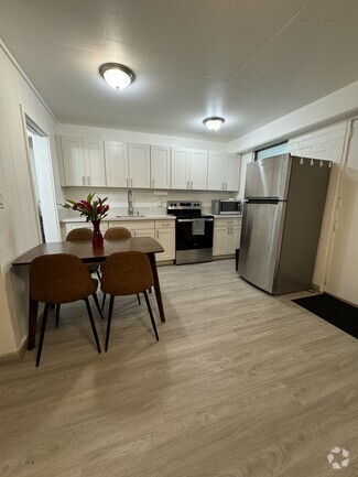 Building Photo - 410 Nahua St