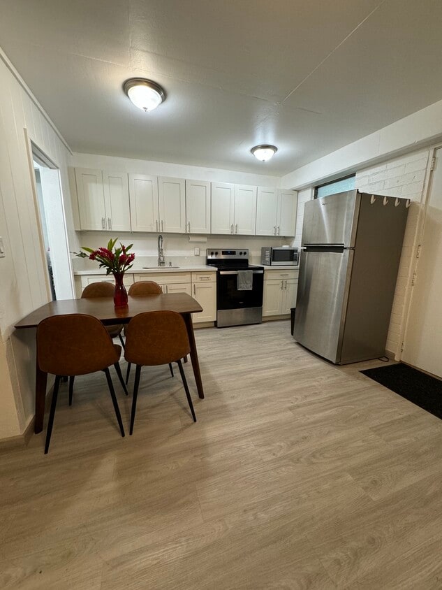 Primary Photo - 410 Nahua St