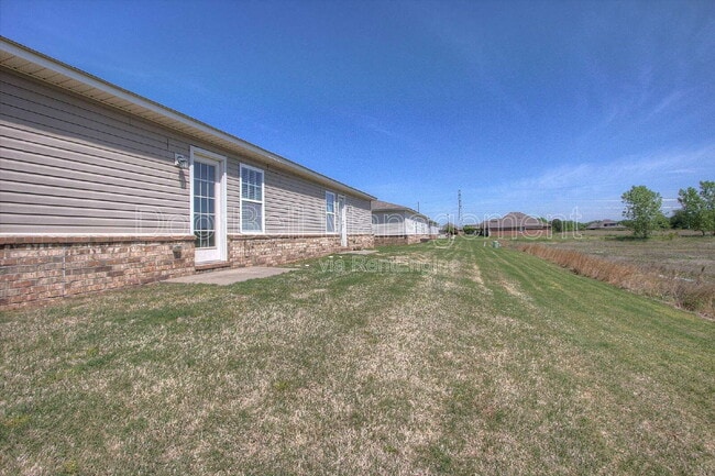 Building Photo - 5712 N 34th St
