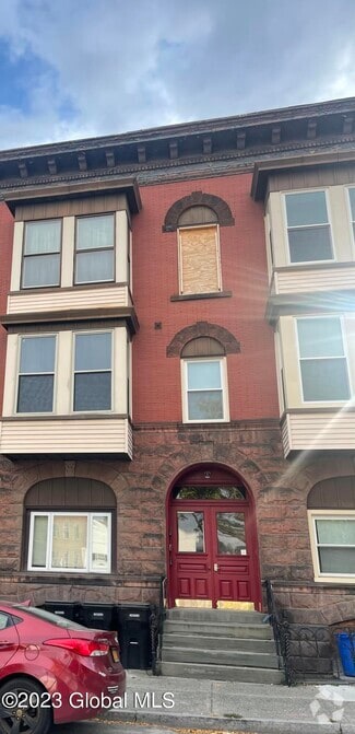 Building Photo - 200 4th St